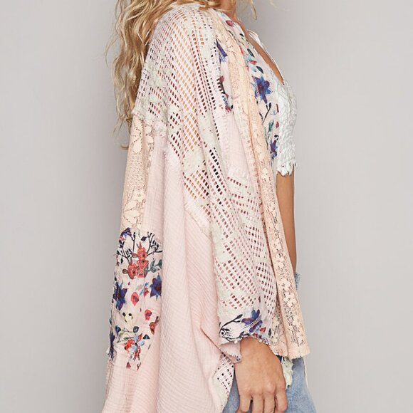 POL Floral Kimono in Blush Multi - Picture 4 of 7